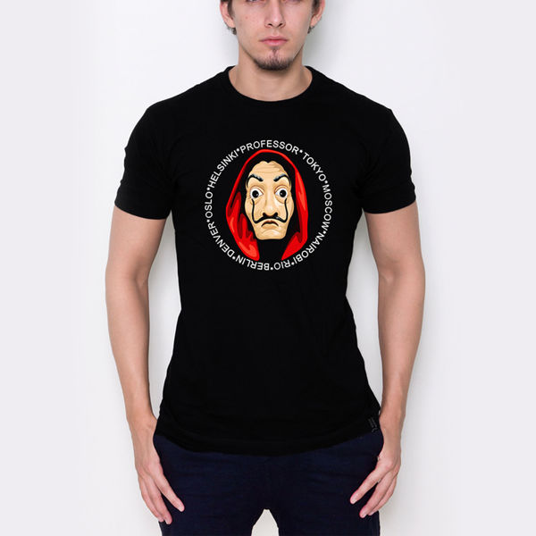 Picture of Salvador Dali’s mask t-shirt